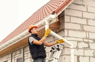 Pose et remplacement de gouttières à Castelnau d'Auzan Labarrère